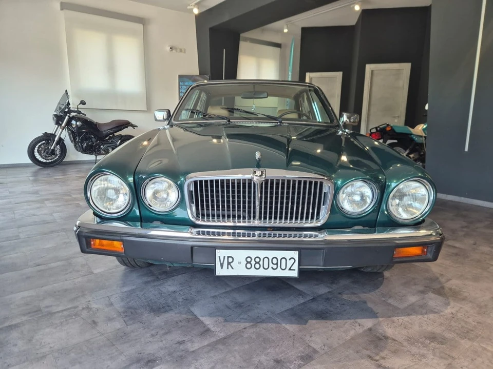 1982 Jaguar XJ Series 3 - Image 2 of 31
