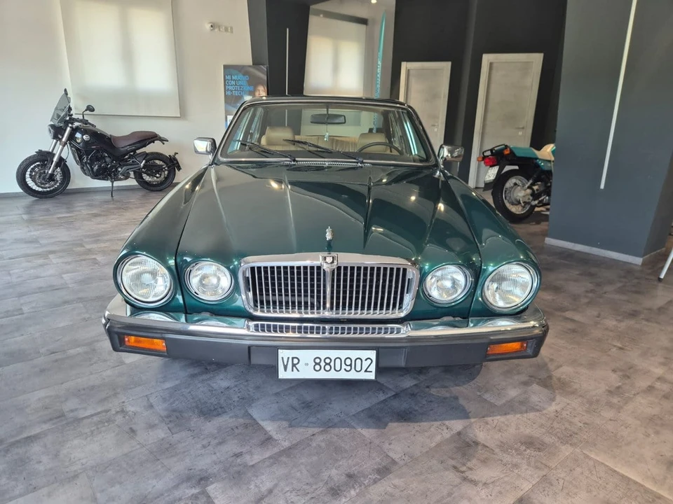 1982 Jaguar XJ Series 3 - Image 5 of 31