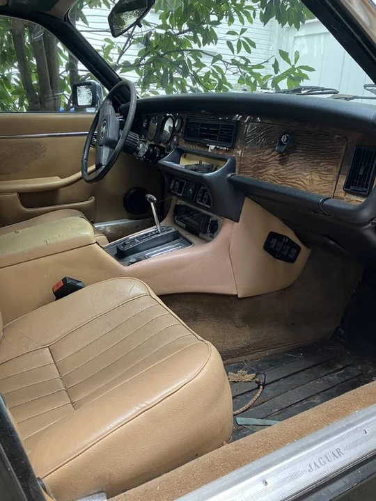 1982 Jaguar XJ Series 3 - Image 3 of 4