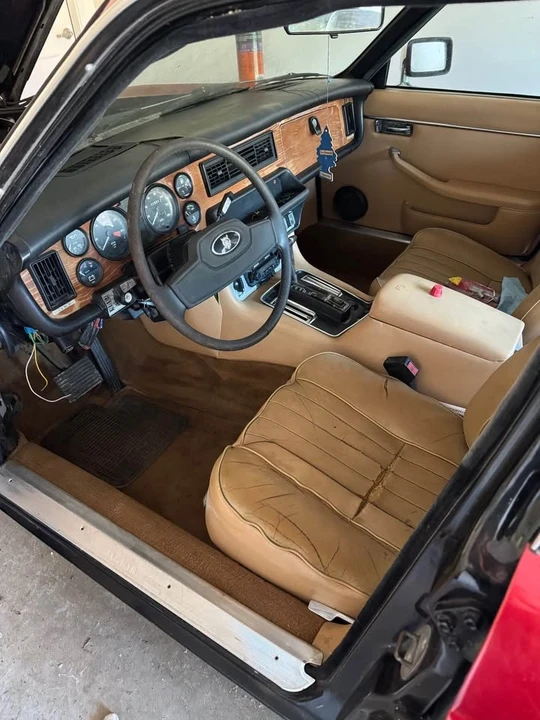 1982 Jaguar XJ Series 3 - Image 8 of 11
