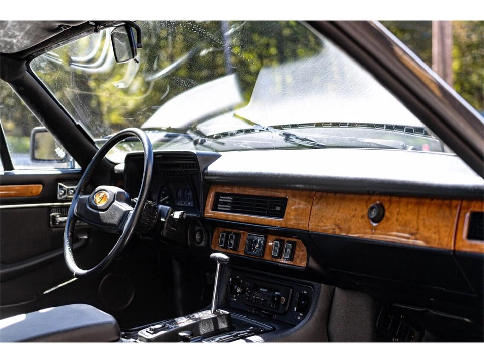 1982 Jaguar XJS Pre-Facelift V12 - Image 16 of 29