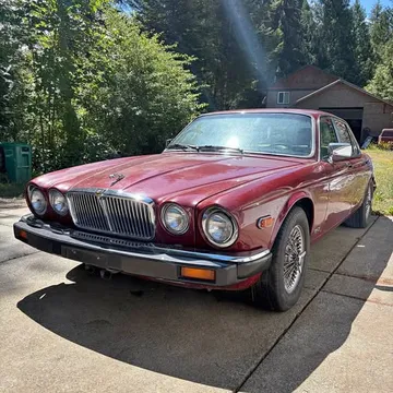 1982 Jaguar Vanden Plas