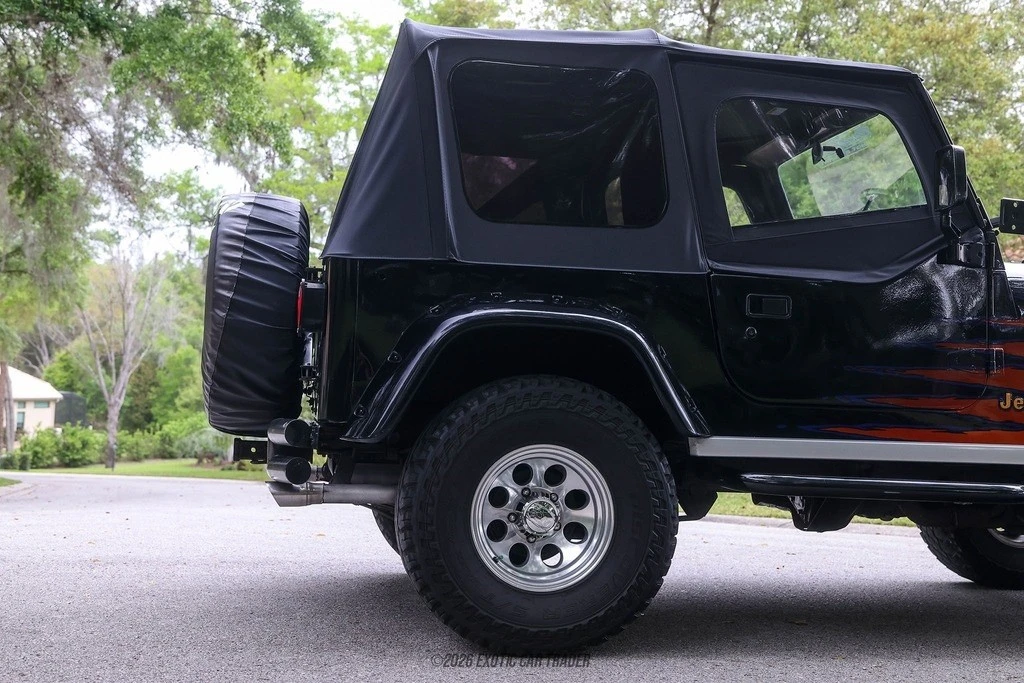 1982 Jeep CJ7 - Image 10 of 12