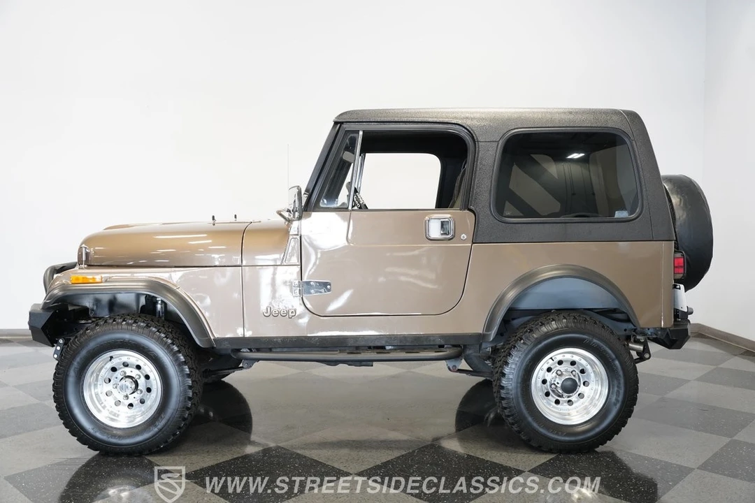1982 Jeep CJ7 - Image 10 of 12