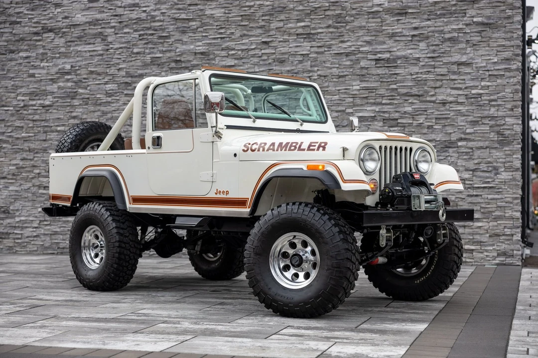 1982 Jeep CJ8 Scrambler - Image 2 of 21