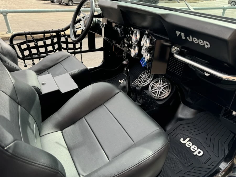 1982 Jeep CJ7 - Image 10 of 18