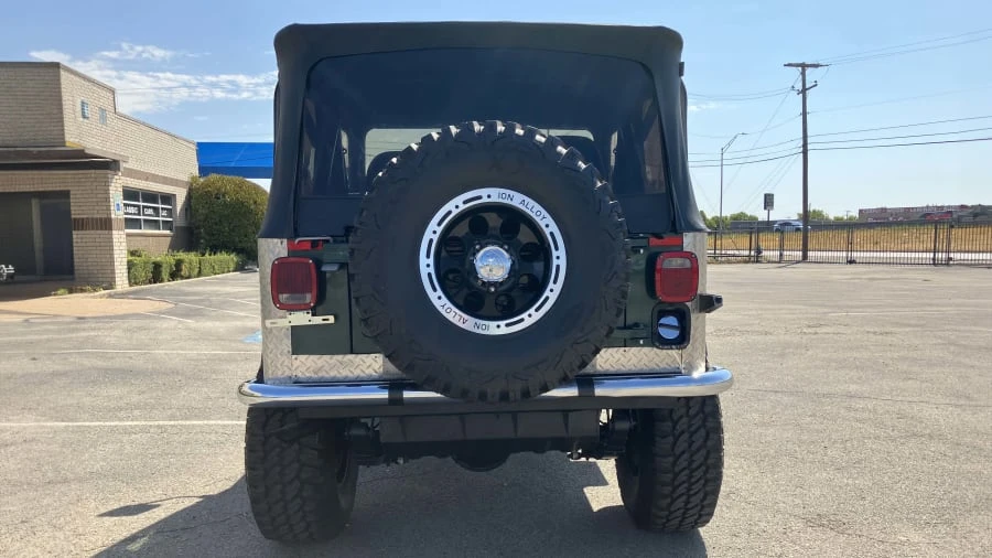 1982 Jeep CJ7 - Image 6 of 15