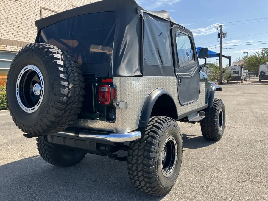 1982 Jeep CJ7 - Image 3 of 15