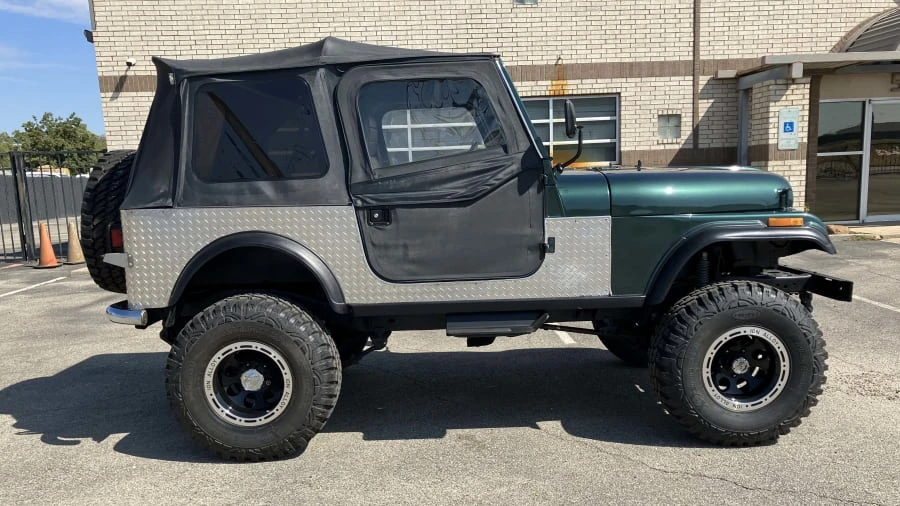 1982 Jeep CJ7 - Image 2 of 15