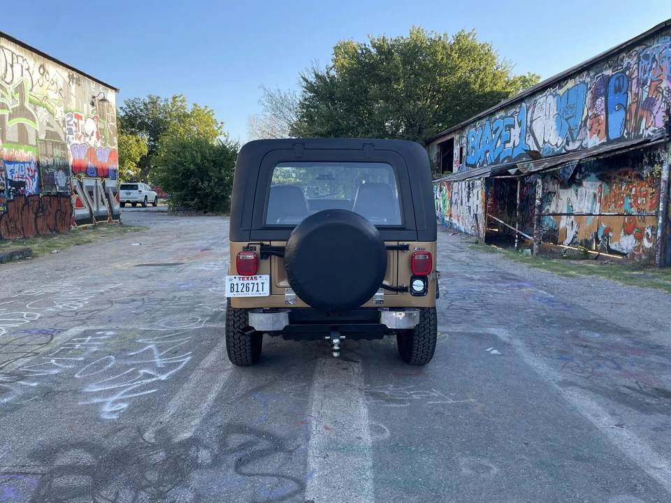 1982 Jeep CJ7 - Image 21 of 31