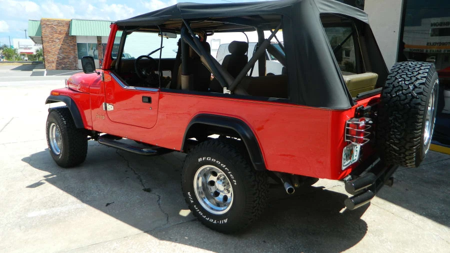 1982 Jeep CJ8 Scrambler - Image 5 of 12
