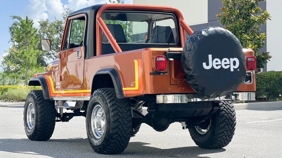 1982 Jeep CJ8 Scrambler - Image 9 of 31