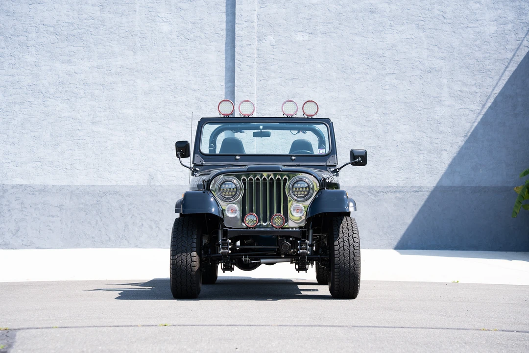 1982 Jeep CJ8 Scrambler - Image 3 of 31
