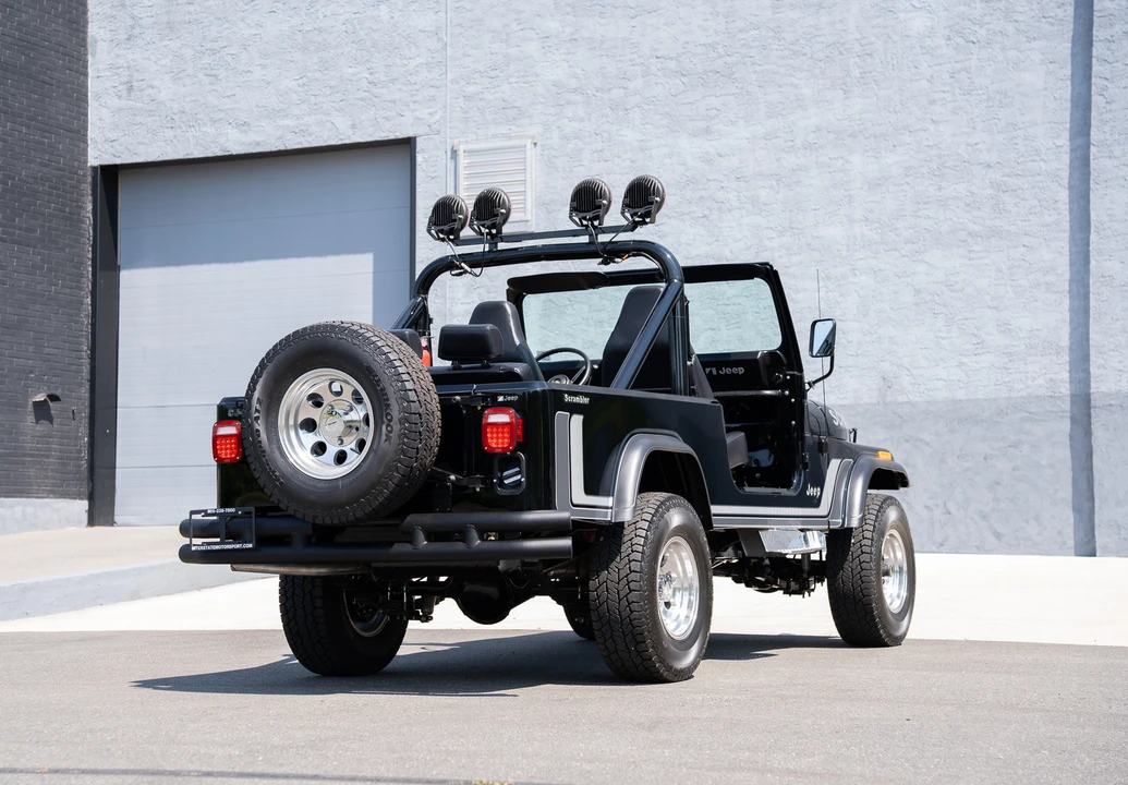 1982 Jeep CJ8 Scrambler - Image 12 of 31