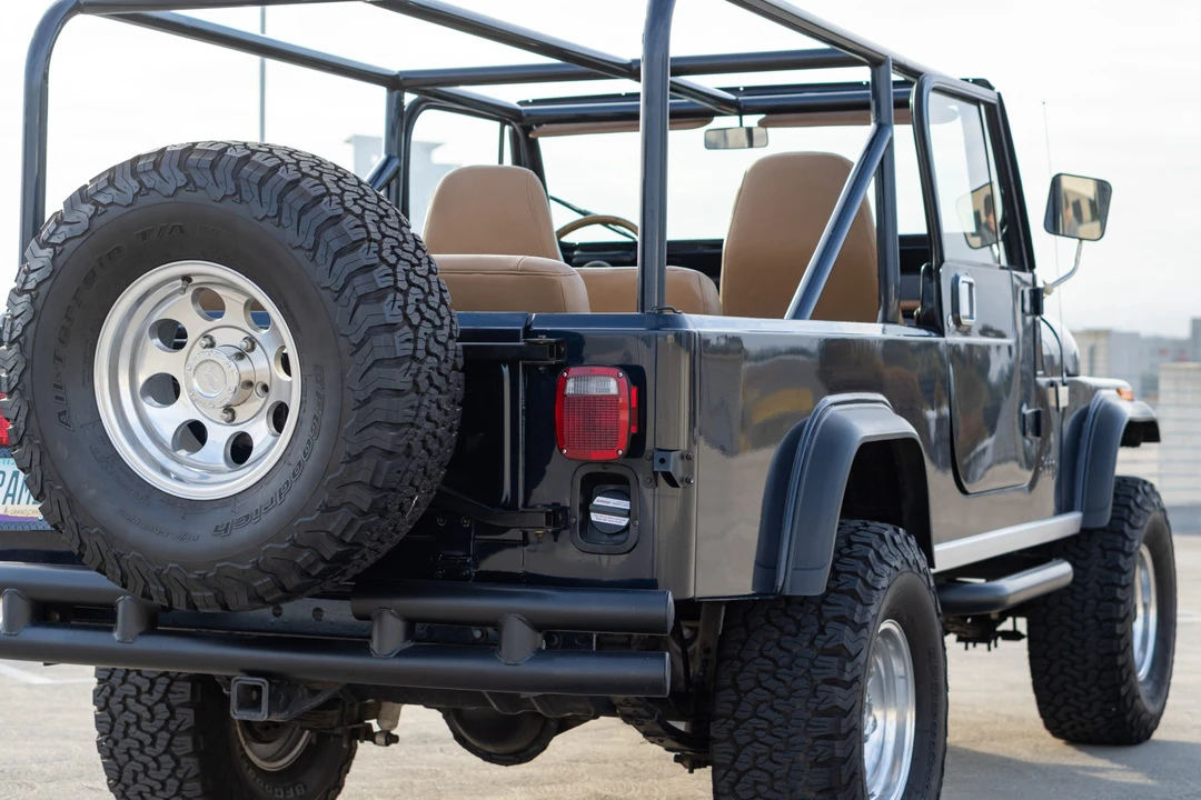 1982 Jeep CJ8 Scrambler - Image 28 of 31