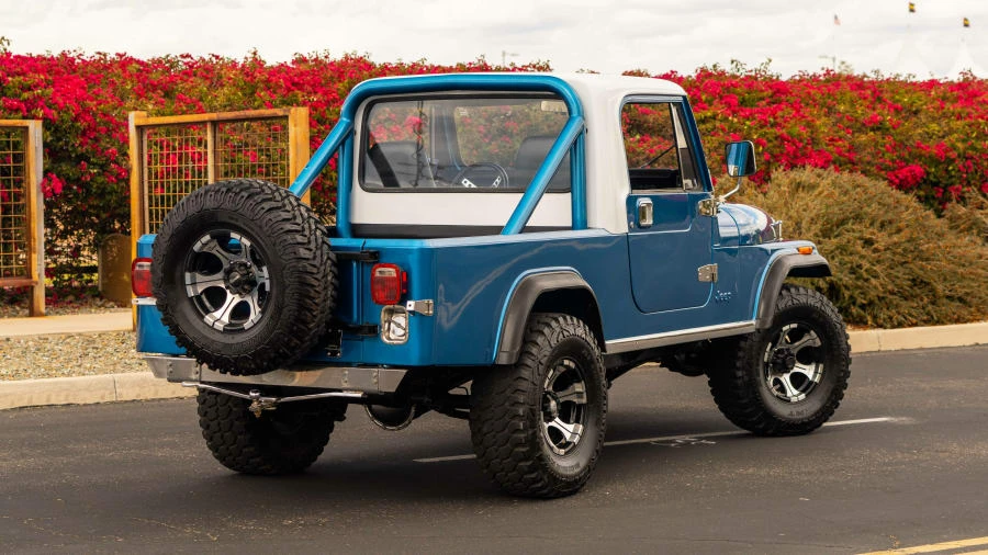 1982 Jeep CJ8 Scrambler - Image 3 of 15