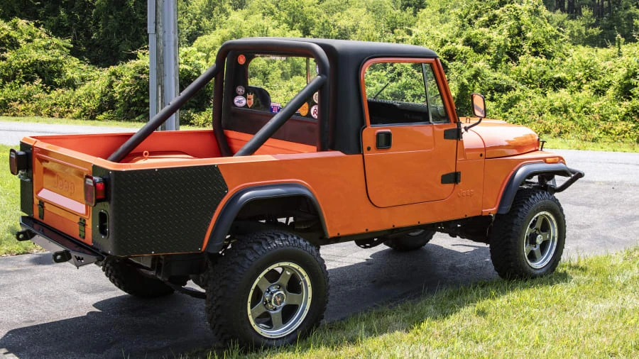 1982 Jeep CJ8 Scrambler - Image 2 of 21