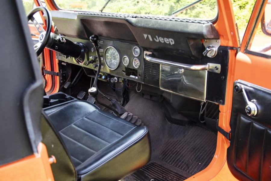 1982 Jeep CJ8 Scrambler - Image 13 of 21