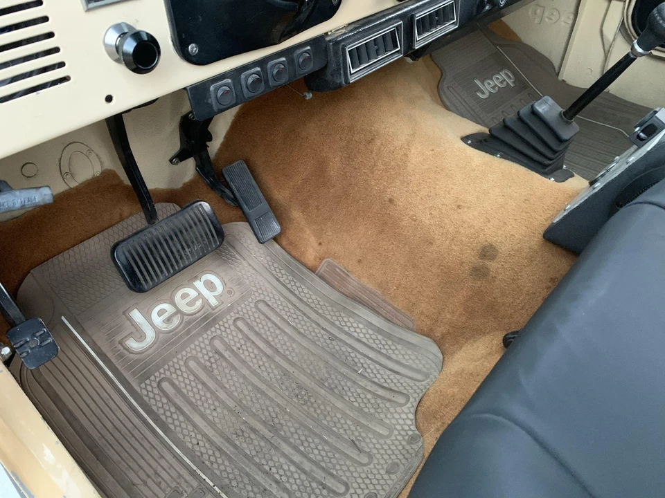 1982 Jeep CJ8 Scrambler - Image 28 of 31