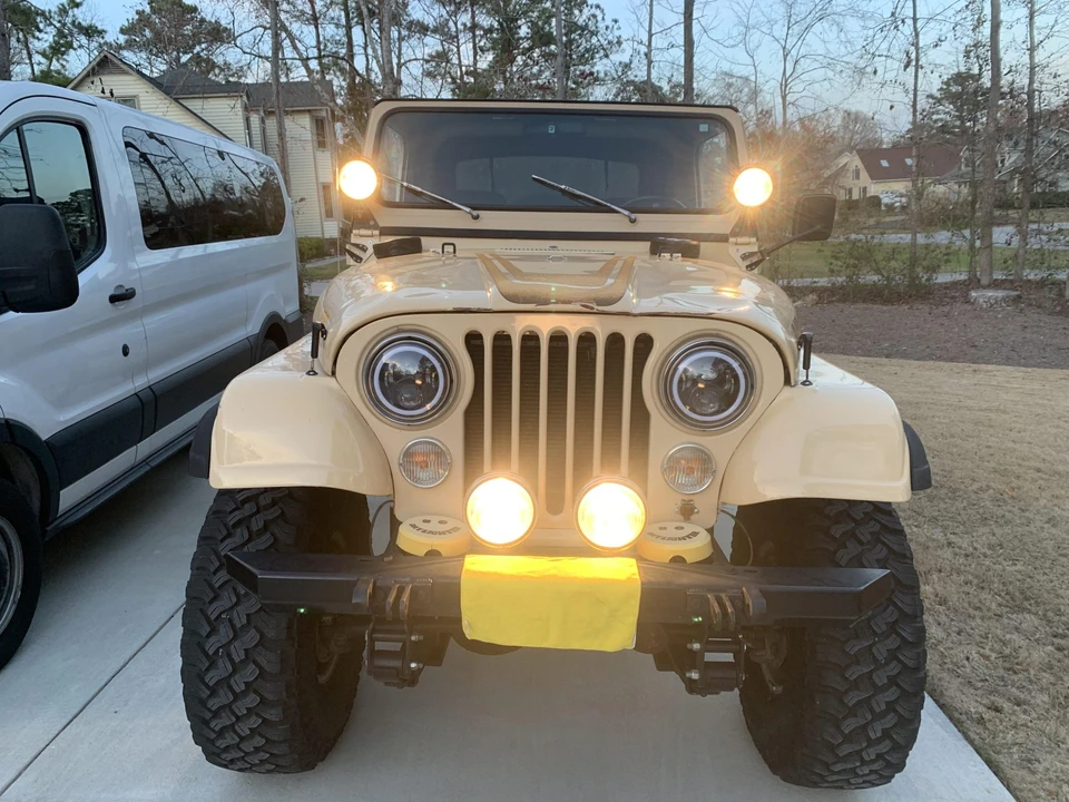 1982 Jeep CJ8 Scrambler - Image 9 of 31