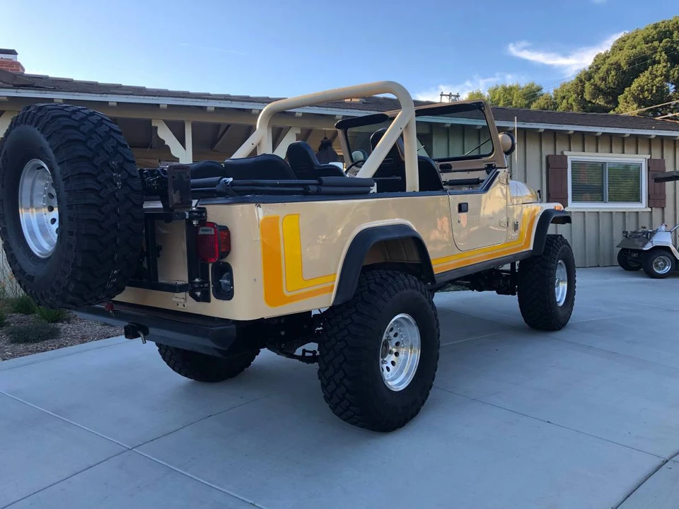 1982 Jeep CJ8 Scrambler - Image 6 of 31