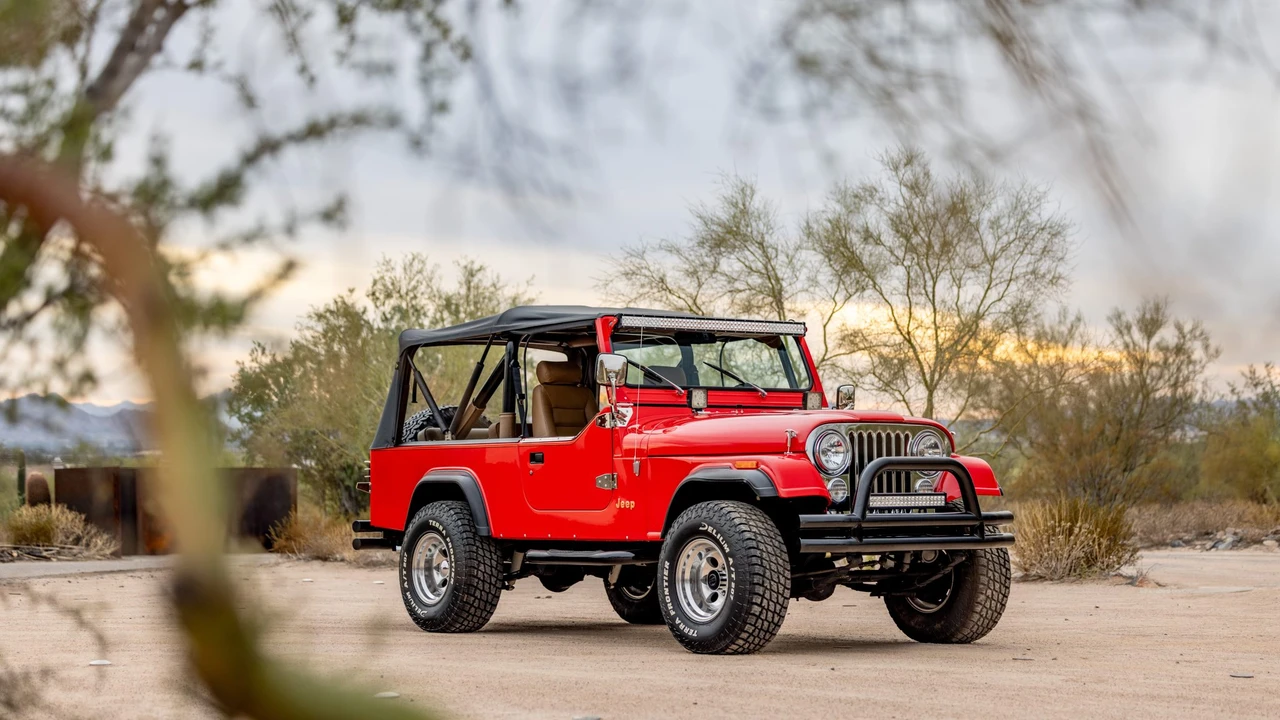 1982 Jeep CJ8 Scrambler - Image 11 of 31