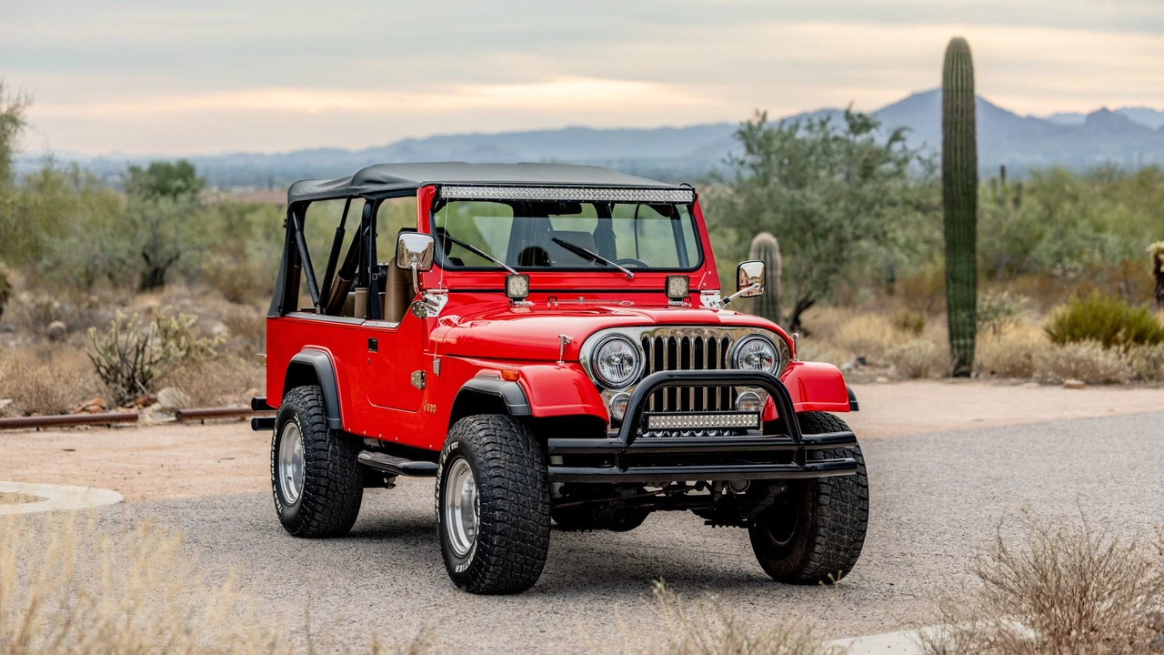 1982 Jeep CJ8 Scrambler - Image 8 of 31