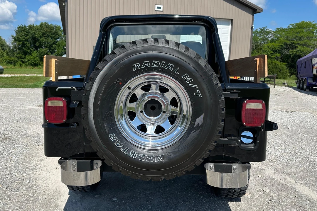 1982 Jeep CJ8 Scrambler - Image 5 of 31