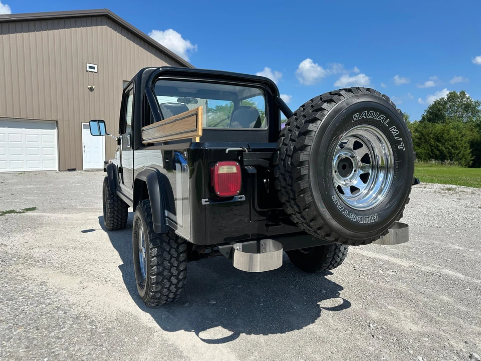 1982 Jeep CJ8 Scrambler - Image 12 of 31