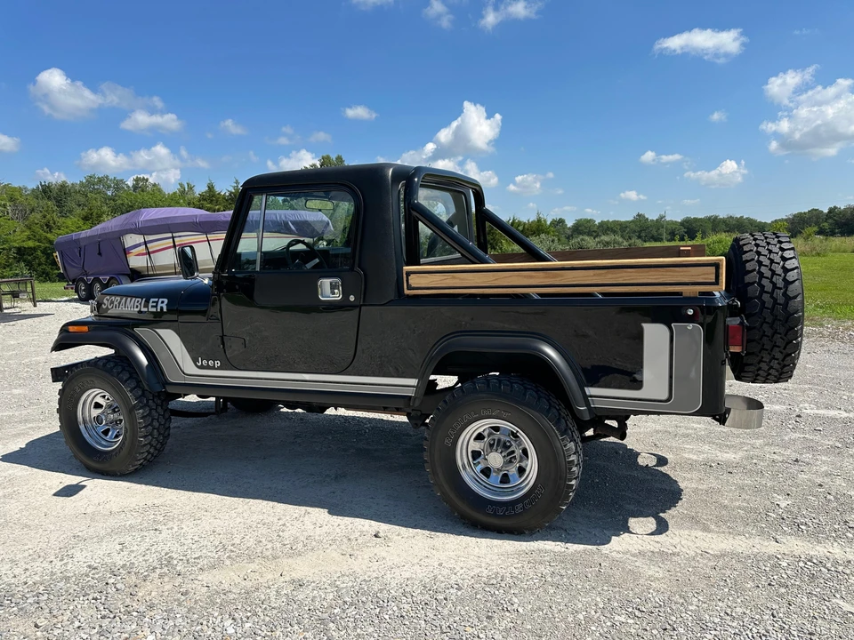 1982 Jeep CJ8 Scrambler - Image 10 of 31