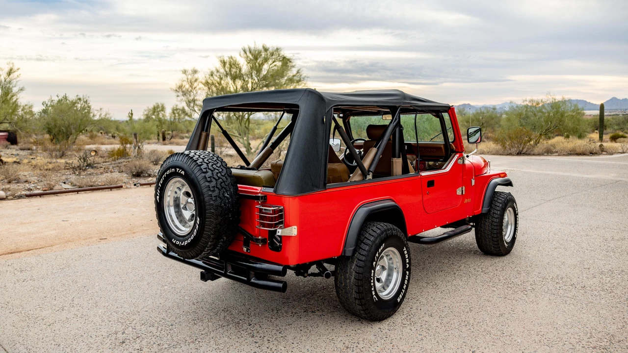 1982 Jeep CJ8 Scrambler - Image 22 of 31