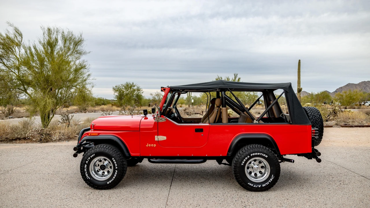 1982 Jeep CJ8 Scrambler - Image 13 of 31
