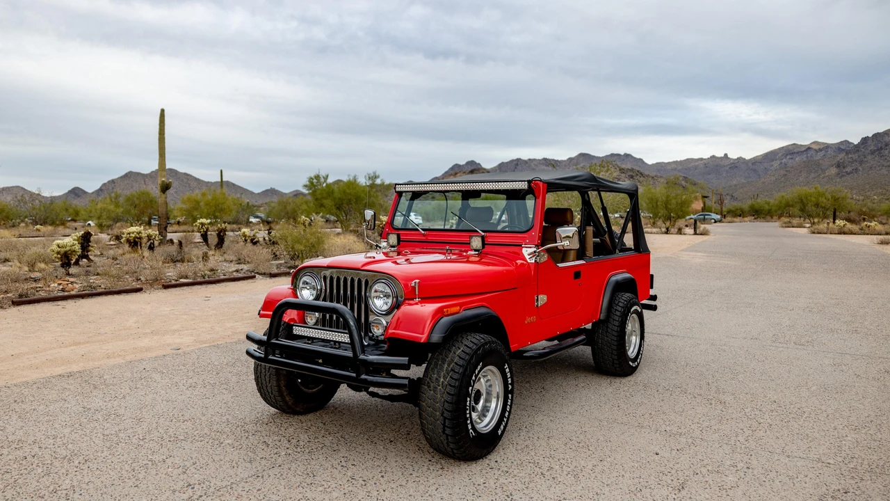 1982 Jeep CJ8 Scrambler - Image 9 of 31