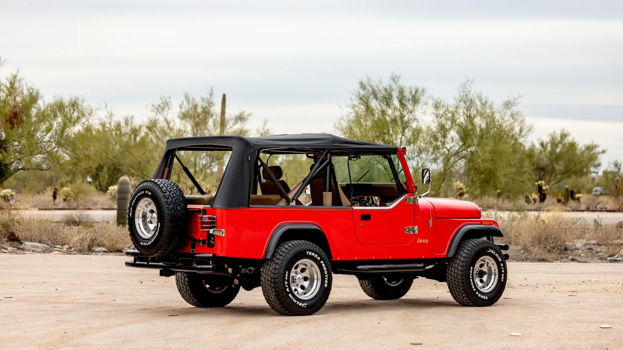 1982 Jeep CJ8 Scrambler - Image 23 of 31