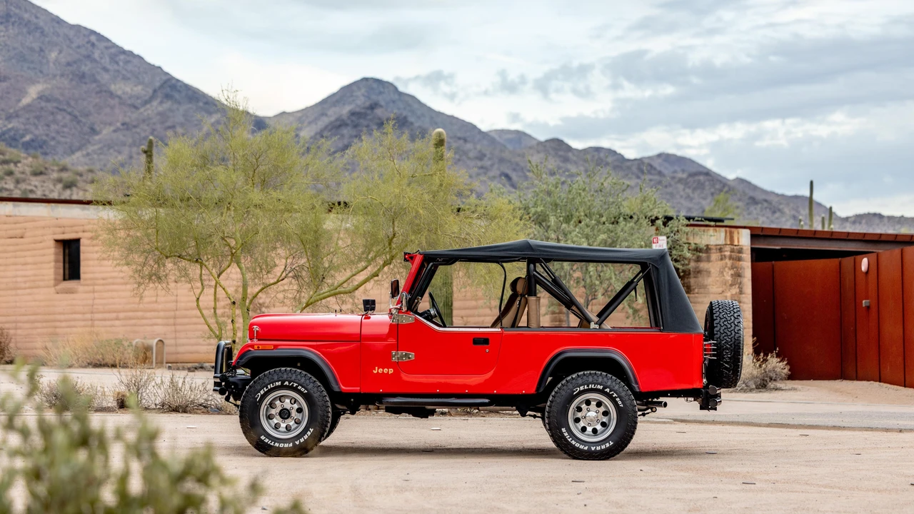 1982 Jeep CJ8 Scrambler - Image 12 of 31