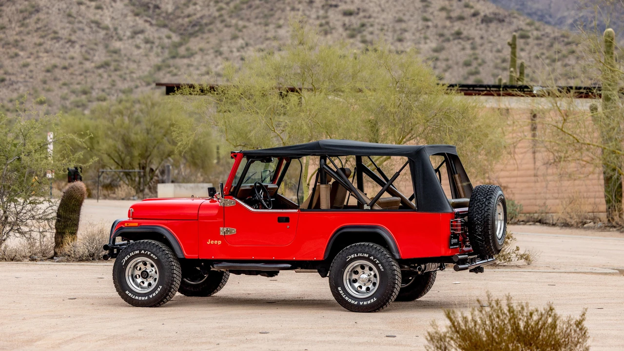 1982 Jeep CJ8 Scrambler - Image 14 of 31