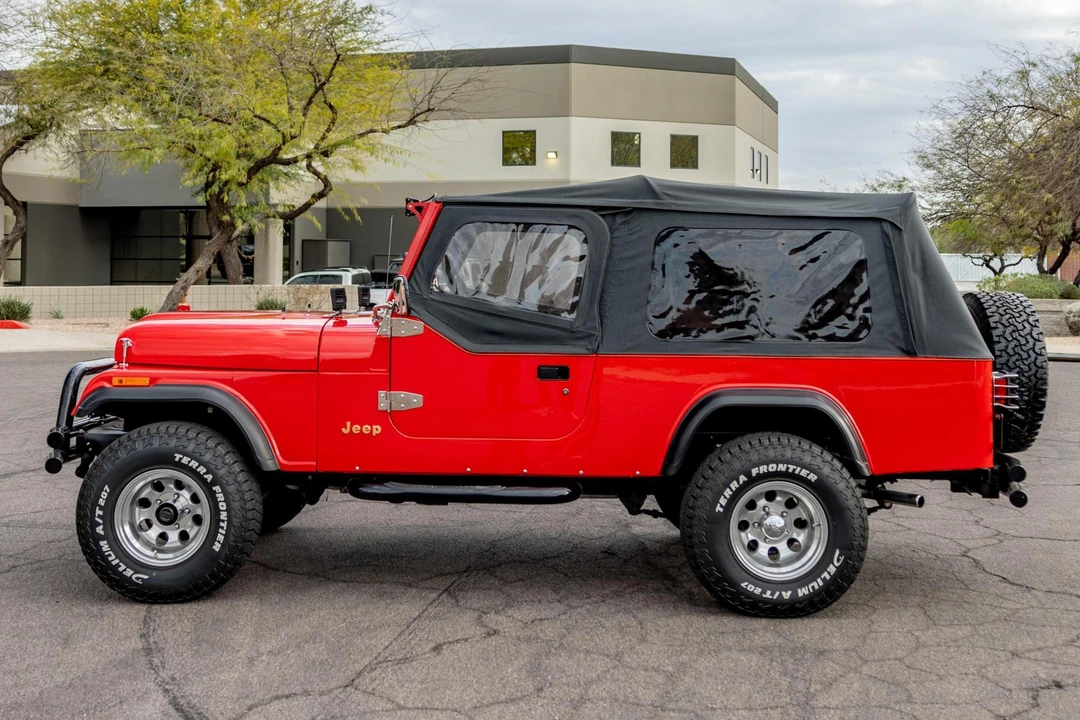 1982 Jeep CJ8 Scrambler - Image 3 of 31
