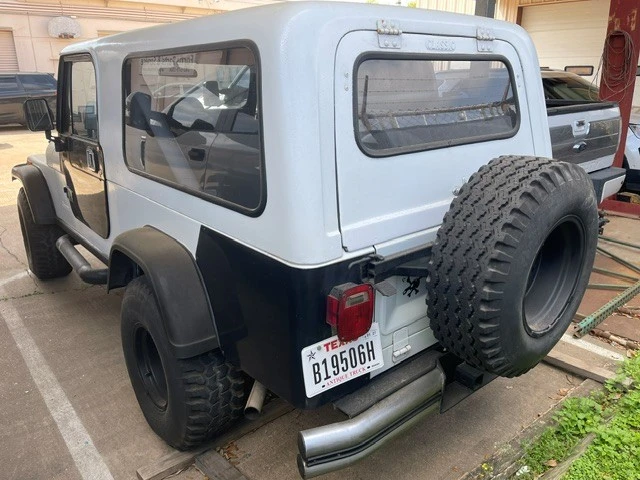 1982 Jeep CJ8 Scrambler - Image 9 of 12