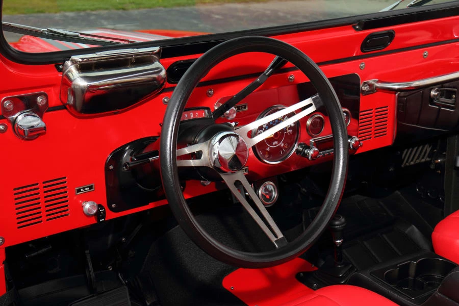 1982 Jeep CJ8 Scrambler - Image 25 of 31
