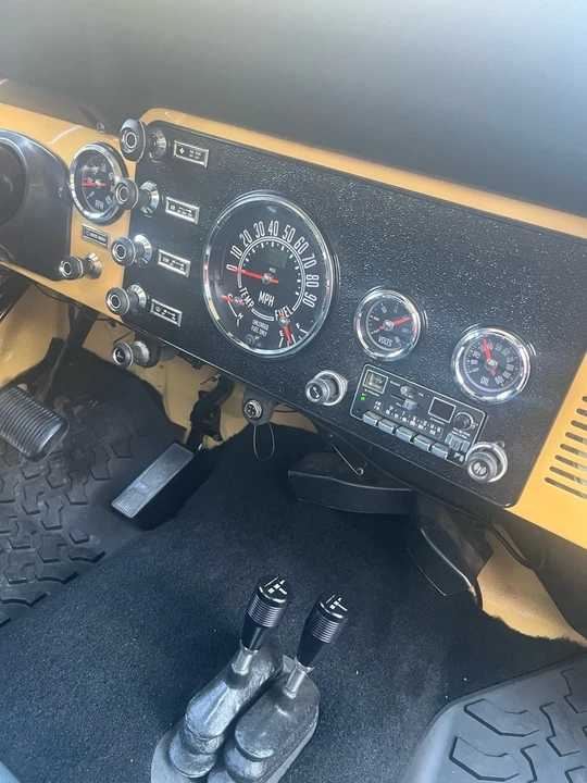 1982 Jeep CJ8 Scrambler - Image 10 of 20
