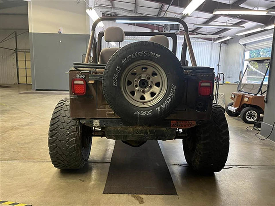 1982 Jeep CJ7 - Image 5 of 31