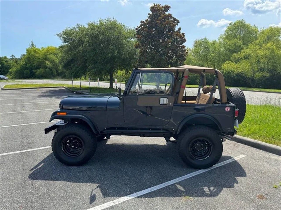 1982 Jeep CJ7 - Image 9 of 27