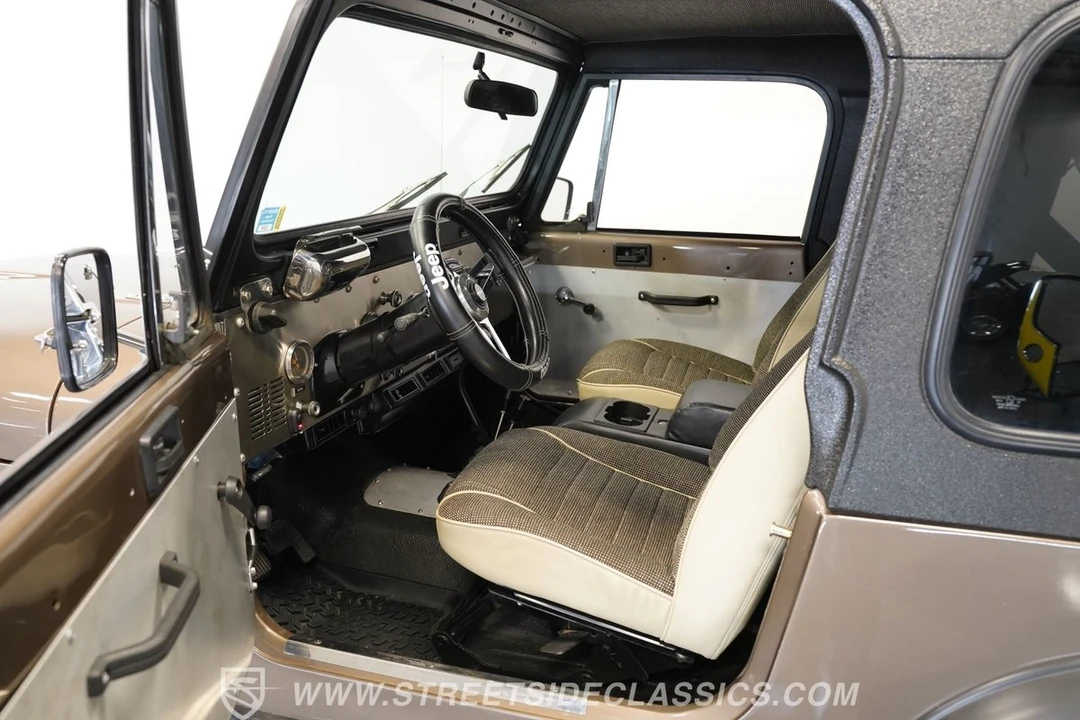 1982 Jeep CJ7 - Image 3 of 12