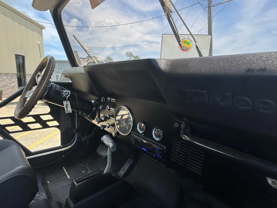 1982 Jeep CJ7 - Image 25 of 31