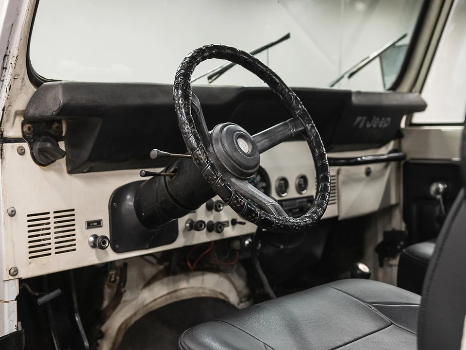 1982 Jeep CJ8 Scrambler - Image 6 of 10