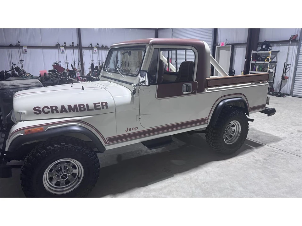 1982 Jeep CJ8 Scrambler - Image 2 of 17