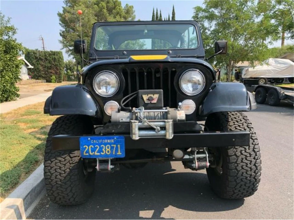 1982 Jeep CJ8 Scrambler - Image 13 of 23