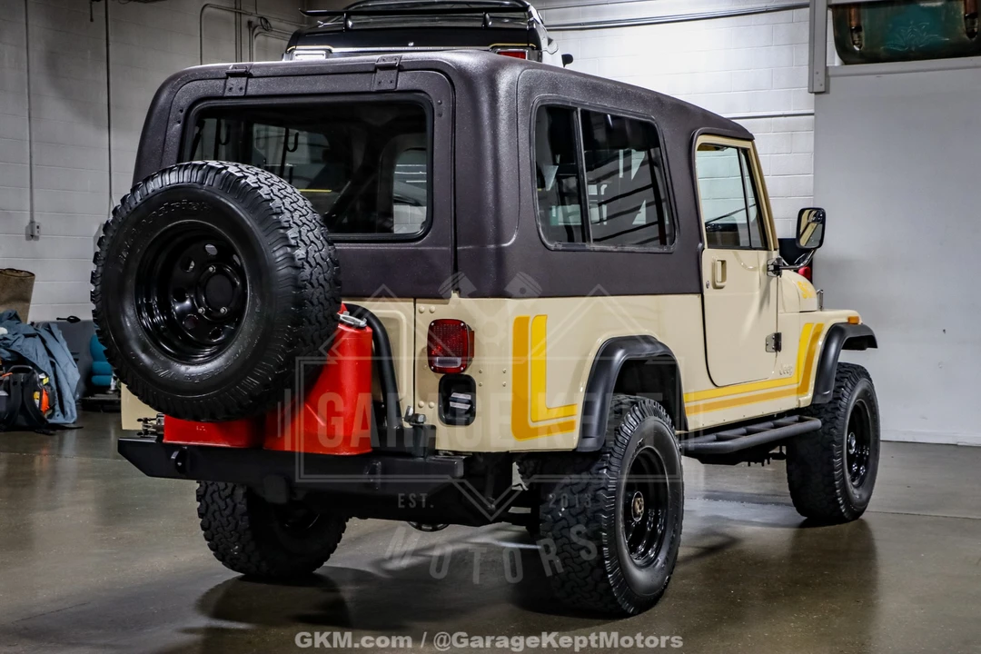 1982 Jeep CJ8 Scrambler - Image 23 of 31
