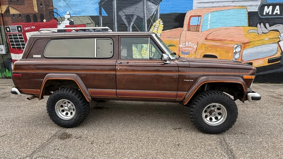 1982 Jeep SJ Cherokee - Image 2 of 9
