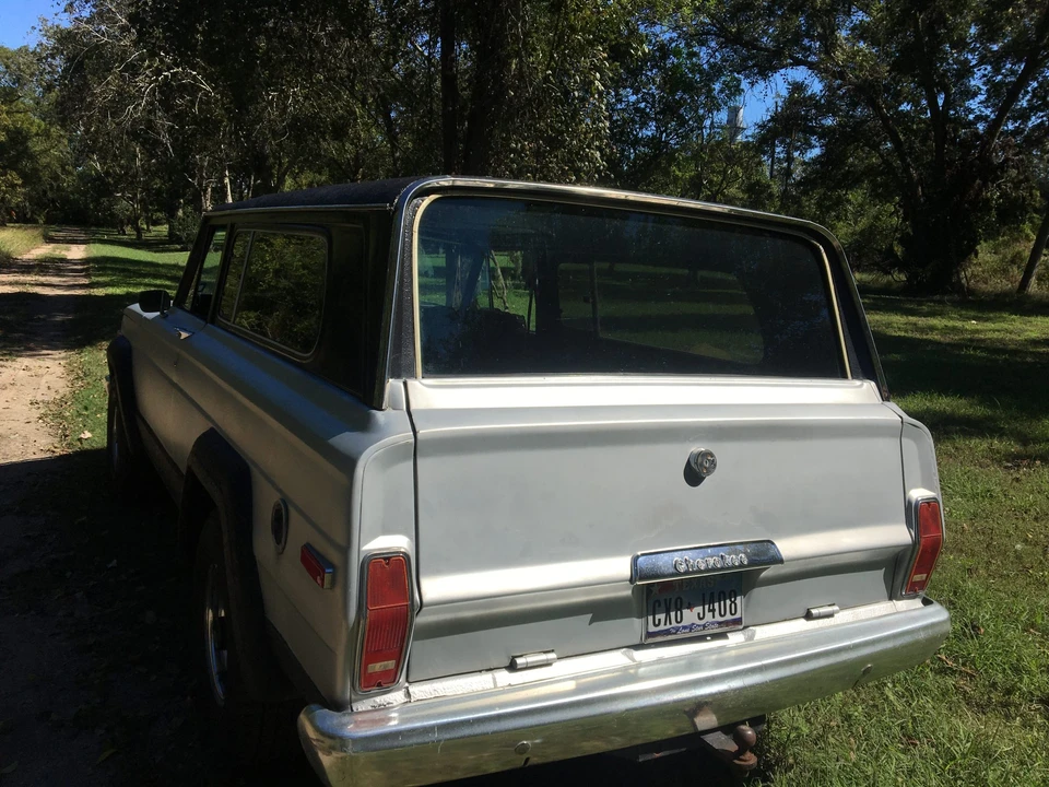 1982 Jeep SJ Cherokee - Image 9 of 31